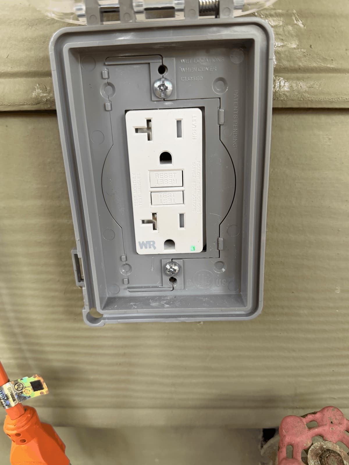 Outdoor GFCI outlet installation